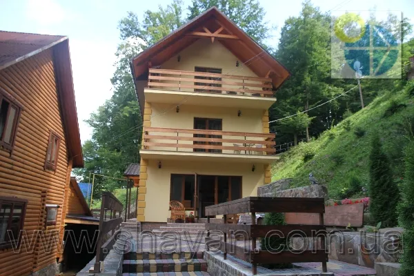 Шаян.Гостьовий будинок Два ведмеді