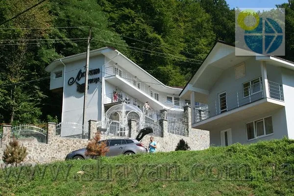 Шаян.Готель Ластівчине гніздо